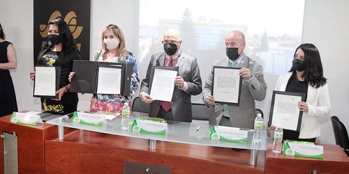 Firman convenio de colaboración el Congreso del Estado y la Universidad del Centro de México