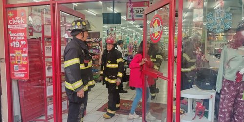 Al menos 4 personas hospitalizadas tras intoxicación en tienda Waldo’s de Veracruz