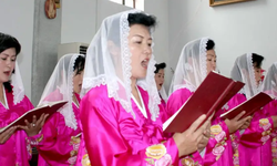 Corea del Norte dice que ganó la “guerra contra la religión”