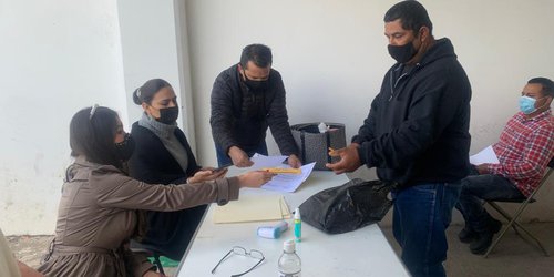 IMEI entrega apoyos a la comunidad migrante en la Zona Media