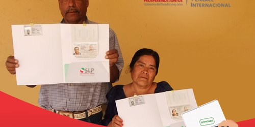 Gobierno estatal apoya a padre y madre para reunirse con su hijo en Oklahoma