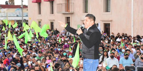 El Gobernador electo Ricardo Gallardo encabeza festejo por el triunfo del Pueblo y la democracia, en Soledad