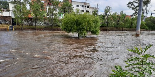 Inundaciones y daños dejan lluvias en zona metropolitana de SLP