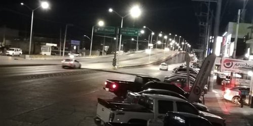 Alumbrado responde rápido y repara fallas en el bulevar CJB