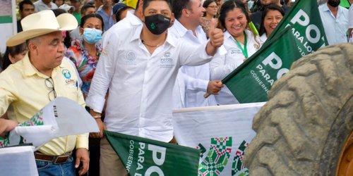 Emprende Gobierno rescate de carreteras y caminos