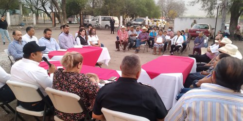 Ofrece Alcalde realizar una obra cada año de gestión, en comunidad El Tule