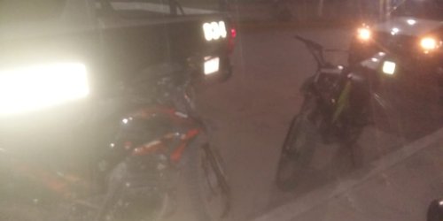 Menores de edad hacían acrobacias en motocicletas, y se las aseguran