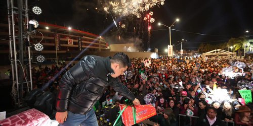 Exitosa presentación de la Adictiva en la posada Navideña de la capital