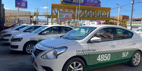 Solo taxistas que cumplieron con Revista 2022 podrán cobrar nueva tarifa: SCT