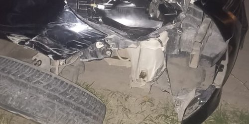 Conductor de automóvil arrolló a tres personas, y huyó