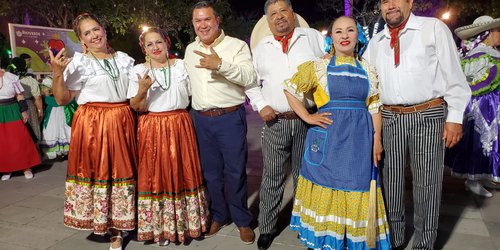Grupo de danza de maestros jubilados Ditoe Mazaot celebran 15 años de fundación