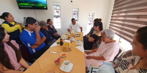 Siguen desayunos en familia, con el alcalde Urbiola todos los sábados