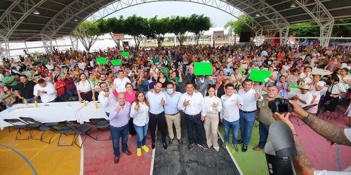 Gobierno del Estado y Municipal de Rioverde realizaron festejo multitudinario a madrecitas de la región media