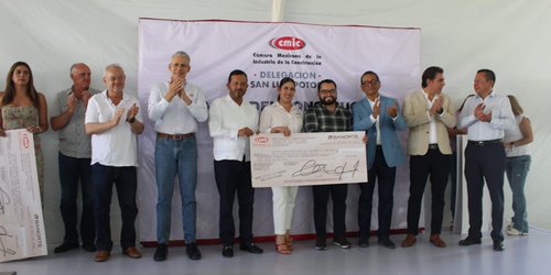 SMDIF Rioverde recibió donativo de la CMIC
