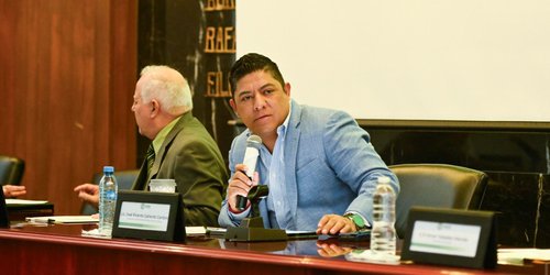 Ricardo Gallardo pide a su gabinete mejores resultados