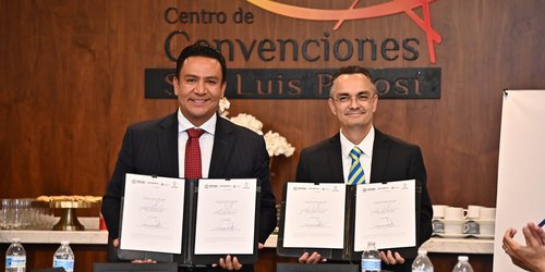 Gobierno Estatal firma convenio con Colegio de Notarios