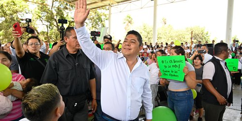 Ricardo Gallardo anuncia más de 220 millones de pesos en apoyo a docentes