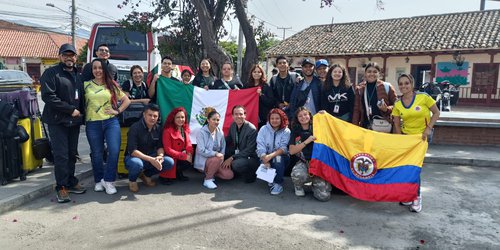 Ballet Media Luna está en Colombia, donde participa en Intercambio Cultural