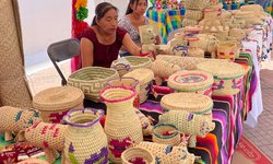 Impulsa Estado comercialización de artesanías de pueblos originarios