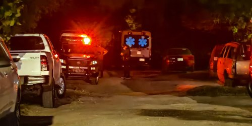 Muere trabajador enterrado por derrumbe de obra de drenaje en Av. Verástegui