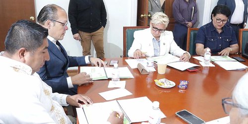 Cierran filas autoridades de diversos niveles para atender a connacionales repatriados