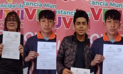 Beneficiarán a 100 jóvenes rioverdenses con becas escolares