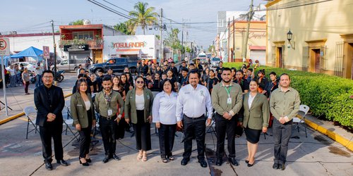 Orquesta Sinfónica Infantil del Refugio engalana ceremonia de honores a la bandera en Ciudad Fernández