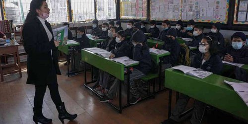 Al menos 80 maestros de la región se han contagiado de COVID -19