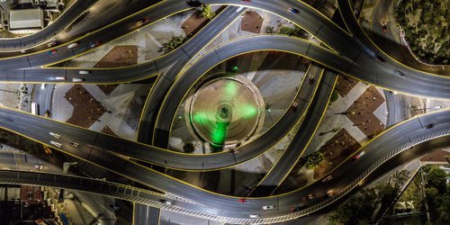 JEC concluyó trabajos de limpieza e iluminación en la Glorieta del Distribuidor Juárez.