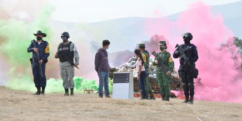 Encabeza JM Carreras incineraciòn de 4.5 toneladas de droga