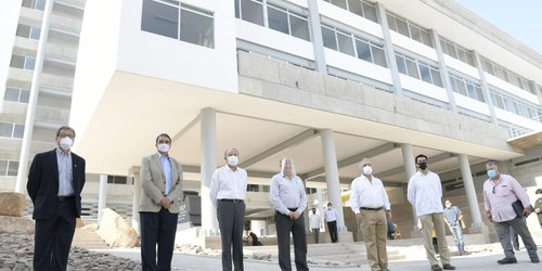 JM Carreras reconoce impulso de la UASLP a favor de la investigación