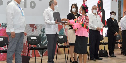 Conmemora Juan Manuel Carreras el LII aniversario del Día de la Educación Indígena