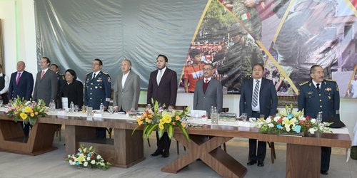 Ejército Mexicano es ejemplo de servicio y cercanía con la sociedad: Carreras