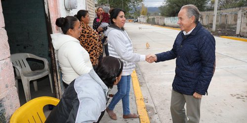 JM Carreras entrega obras educativas, vivienda y pavimentaciones en Villa Juárez