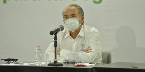 Llama Gobernador a estudiantes a dar su mayor esfuerzo en clases a distancia