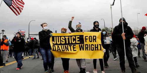 Arrestan por homicidio a policía que mató a afroamericano Daunte Wright