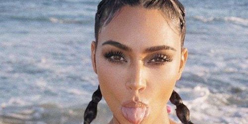 Kim Kardashian dice que México es un “lugar feliz” mientras posa en bikini