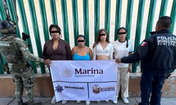 Por robo de tarjeta contra adulto mayor, detienen a cuatro mujeres en Ecatepec