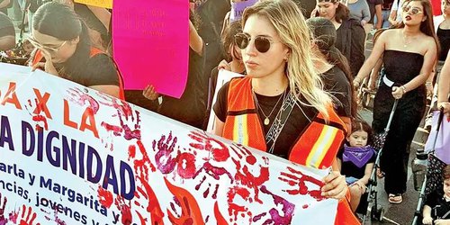 Marchan en Sonora contra feminicidios; exigen justicia para madre y sus 3 hijas asesinadas