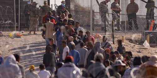 Estados Unidos: Abusos contra migrantes en centros de detención en Florida.