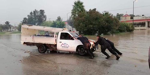 Intensas lluvias dejan afectaciones en Matehuala, Cedral y Catorce