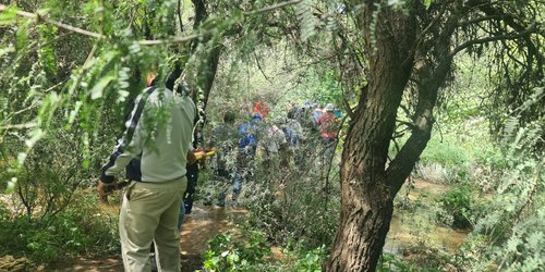 Rescatan cuerpo de un hombre arrastrado por la corriente del río Paisanos