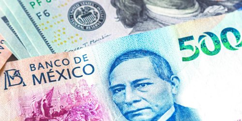 Peso mexicano se deprecia ante fortalecimiento del dólar tras indicadores positivos en EU