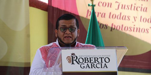 José Roberto García Castillo reafirma su compromiso con el pueblo potosino al rendir su Primer Informe Legislativo.