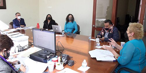 Dictaminan iniciativas ciudadanas sobre identidad de género y funciones del Oficial del Registro Civil