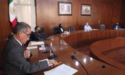Se reúne presidente de la JUCOPO con siete legisladores suplentes