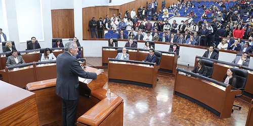 Sostienen diálogo diputados locales con el secretario de Gobernación, Adán Augusto López