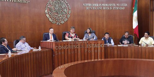 Proponen que policías puedan jubilarse al cumplir 28 años de servicio