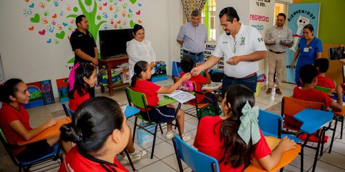 Rodolfo Loredo visita la Casa Hogar CODI en Rioverde y fortalece lazos de apoyo y acompañamiento para las y los pequeños fernandenses