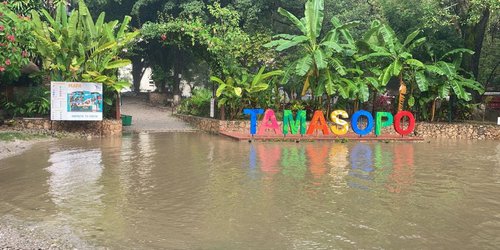 Por lluvias, SECTUR cierra parajes turísticos en la Huasteca